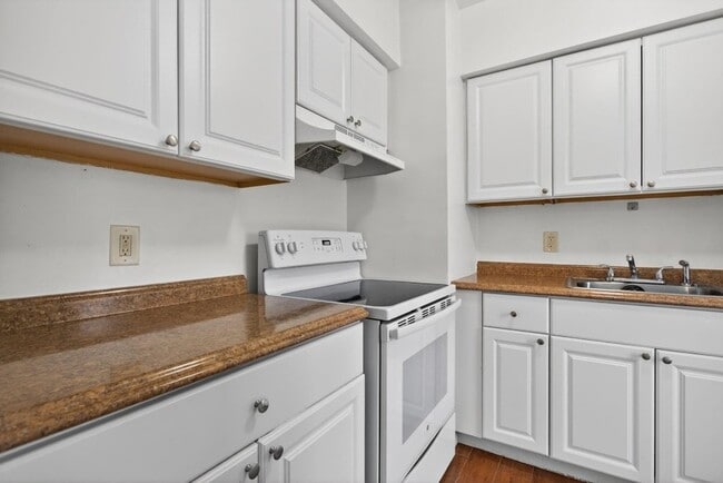 Photo - 2115 NE 42nd Ct Unit 103N