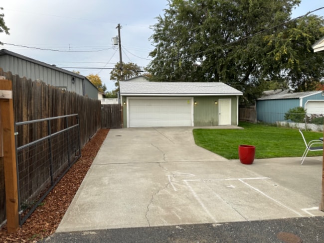 Photo - 1411 E Nebraska Ave