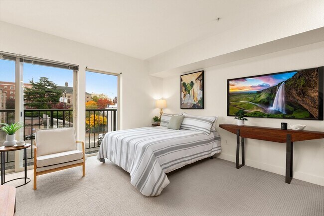 Photo - Renovated Studio in Capitol Hill with Rooftop City Views!!!! Unidad 529