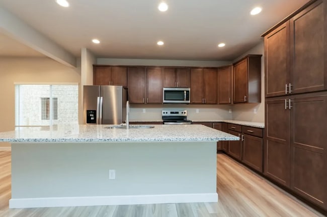 Photo - 46071 Nederland Dr