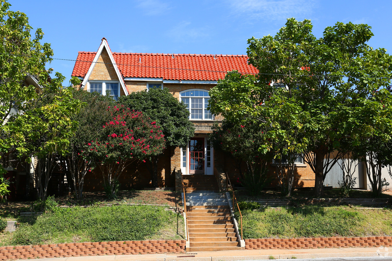 Photo - Altamere Apartments