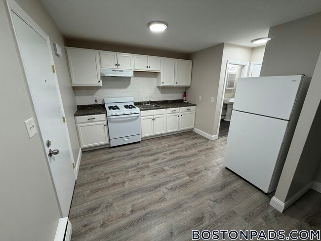 Photo - 18 Waugh St Unit 10