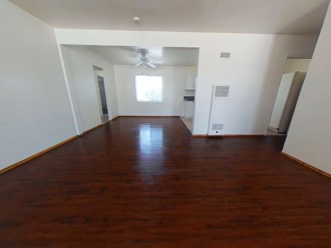 Photo - 7 Bedroom 4 Bath Home a hop and a skip to campus- SUPER CLOSE TO CAMPUS!