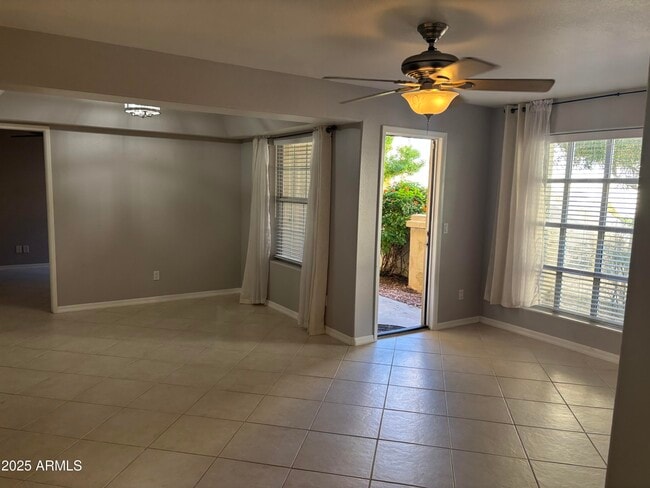 Photo - 1333 E Morten Ave Unit 124