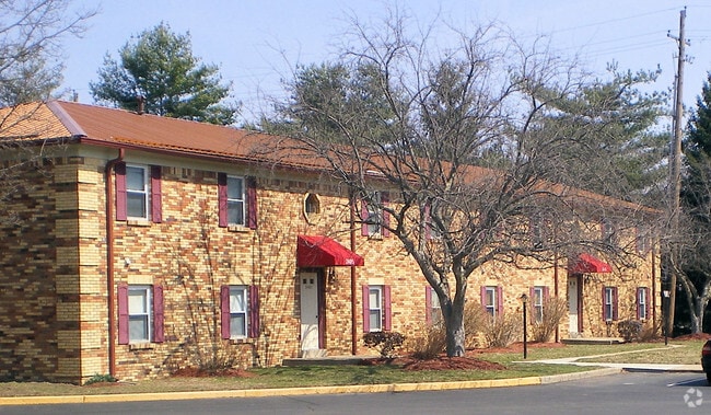 Building Photo - Charleston Square Rental