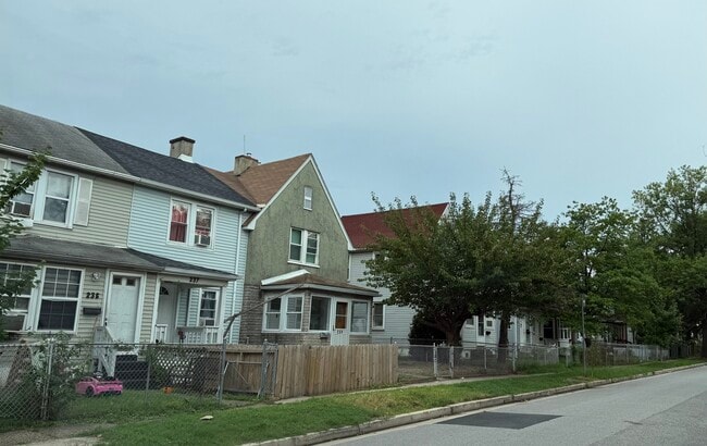 239 St Helena Ave