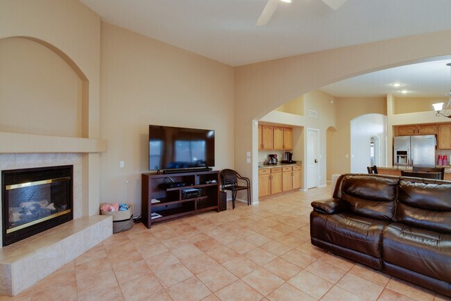 Photo - 3830 E Thornton Ave Unidad ID1385766P
