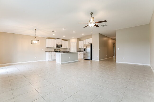 Photo - 1411 Golden Glow Dr