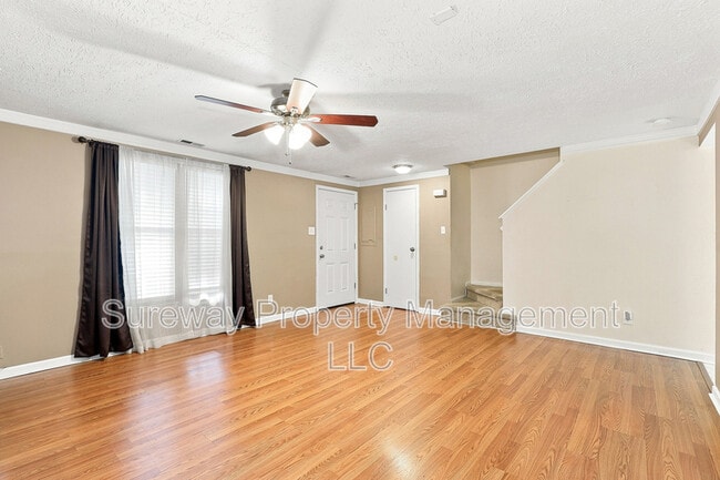 Photo - 21 Waterview Ct