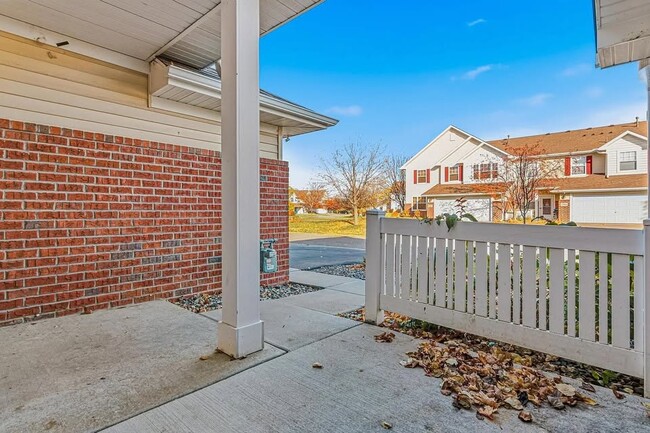 Photo - 5377 172nd St W