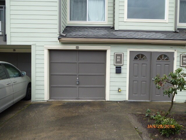Photo - 3 Bed 2 Bath Condo in Factoria Unit B3