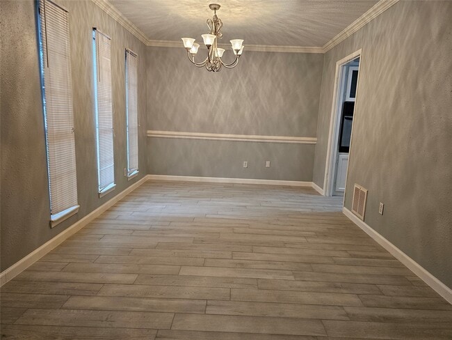 Photo - 2502 Knoll St