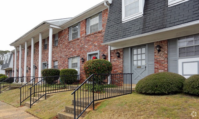 Photo - Williamsburg East