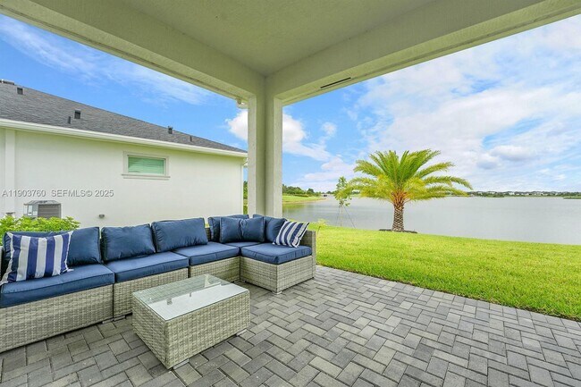 Photo - 601 Hookline Cir