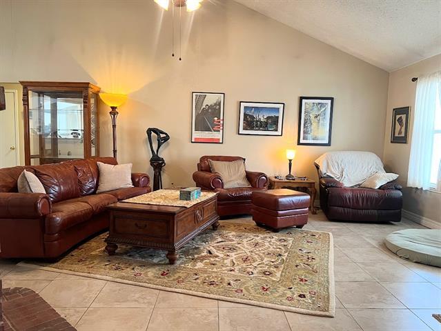 Photo - 1964 Hobart Ln