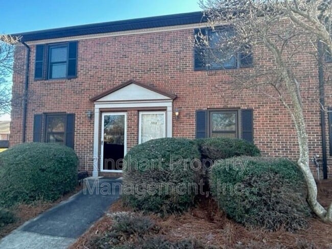 Building Photo - 285 S Herlong Ave Rental