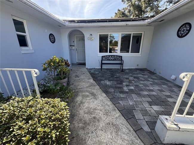 Photo - 1702 Hickorywood Ln