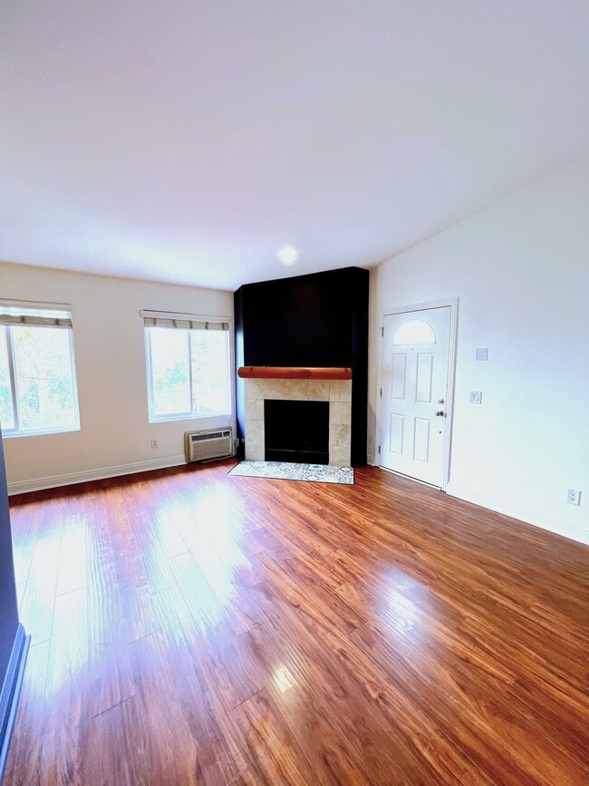Photo - 4224 Florida Street Unit 8