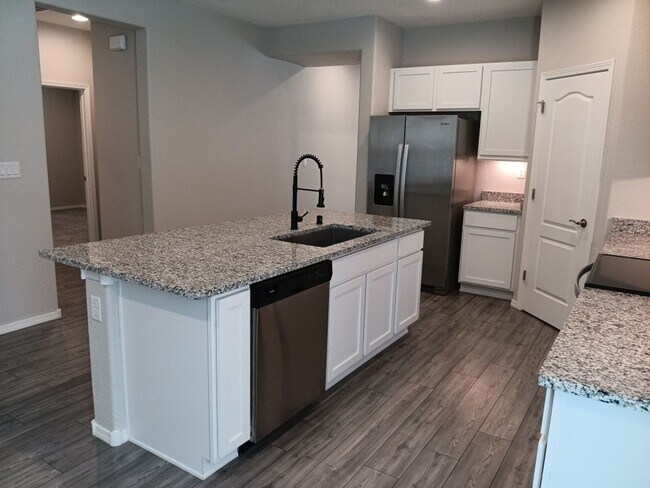 Photo - 1160 Vallecito Loop NW