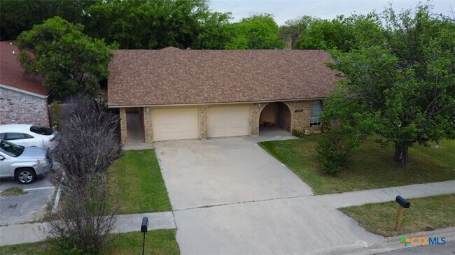 Photo - 1207 Wales Dr