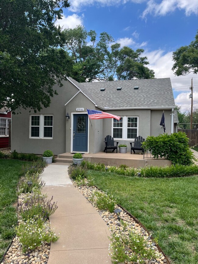 Building Photo - 2516 22nd St