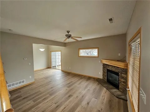 Photo - 2101 Meadow Ct