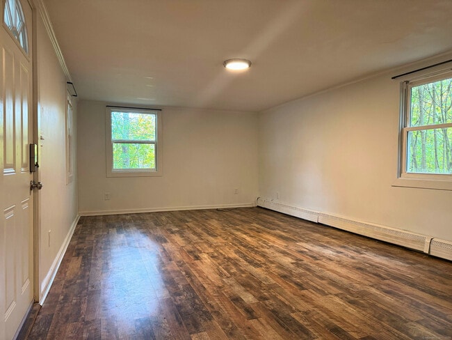 Photo - 10 Tiffany St Unit B