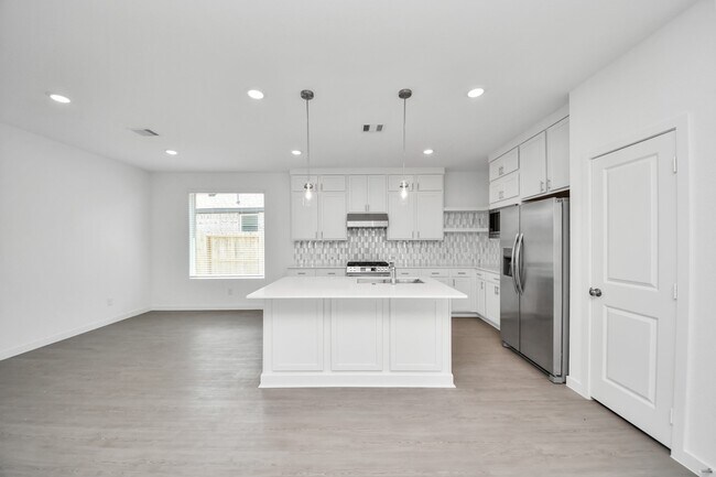 Photo - 29515 Pondview Dr