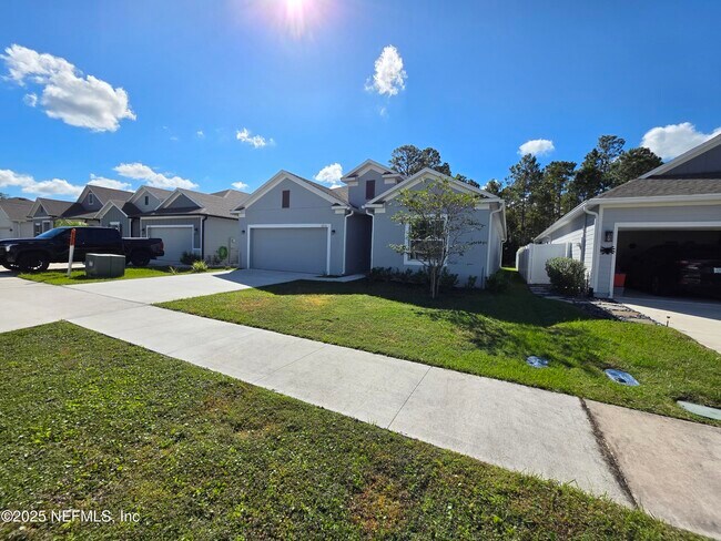 Photo - 3233 Crocus Ln
