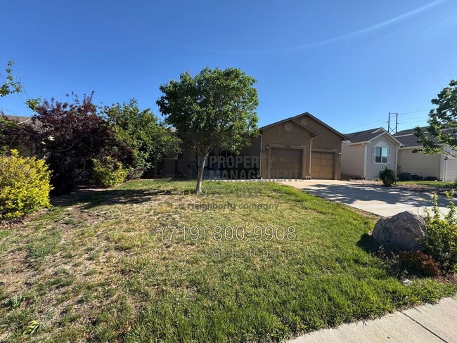 Building Photo - 2313 Longhorn Dr
