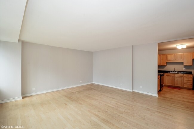 Photo - 211 E Ohio St Unit 1718