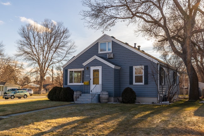 Photo - 1204 Avenue E