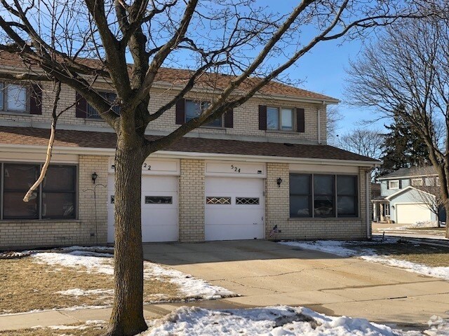 Building Photo - 524 E Circle Hill Dr Rental