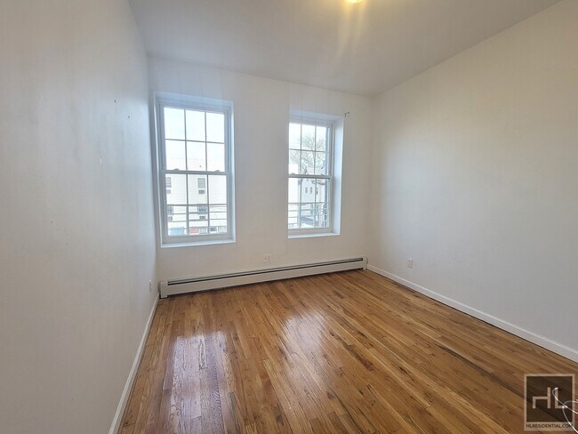 Photo - MONTAUK AVENUE Unit 2