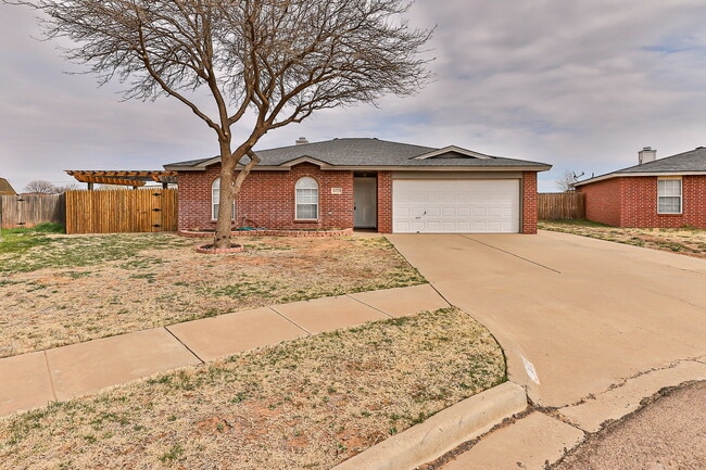 Beautiful House with Extra Room! - Beautiful House with Extra Room!