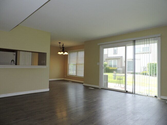 Photo - 1334 Gloucester Cir