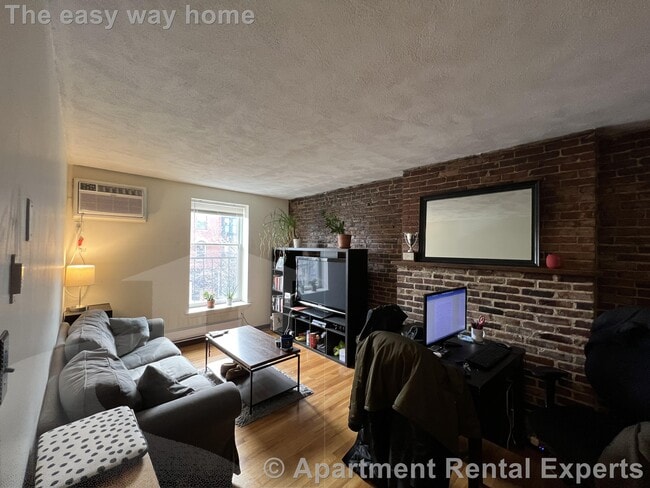Photo - 267 Main St Unit #2A