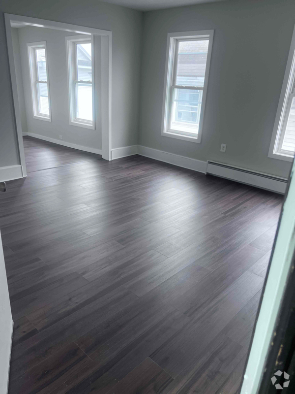 Building Photo - 72-70 172 Chestnut St Unit 72-2 Rental