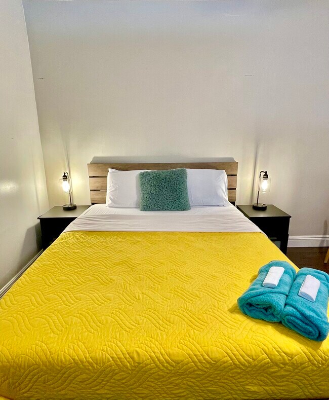 Photo - 854 SW 11th Ct