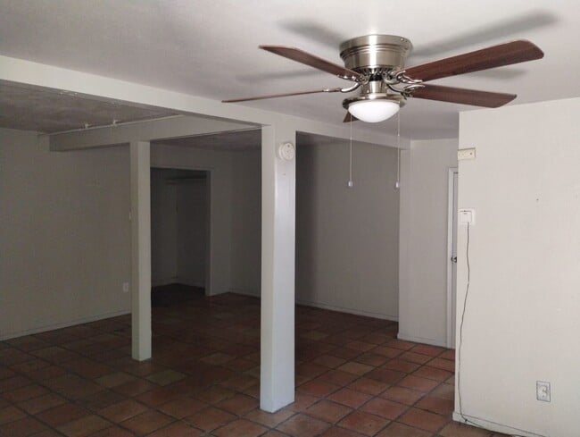 Photo - 1114 Pine St Unit 1114 Pine Street - 1/2