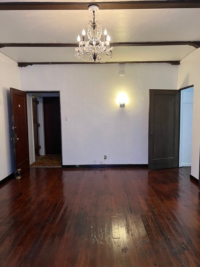 Photo - 2041 N Vermont Ave Unidad 203