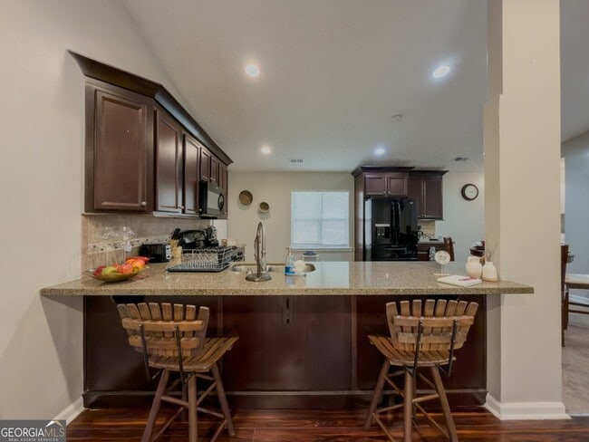 Photo - 580 Pineland Cir