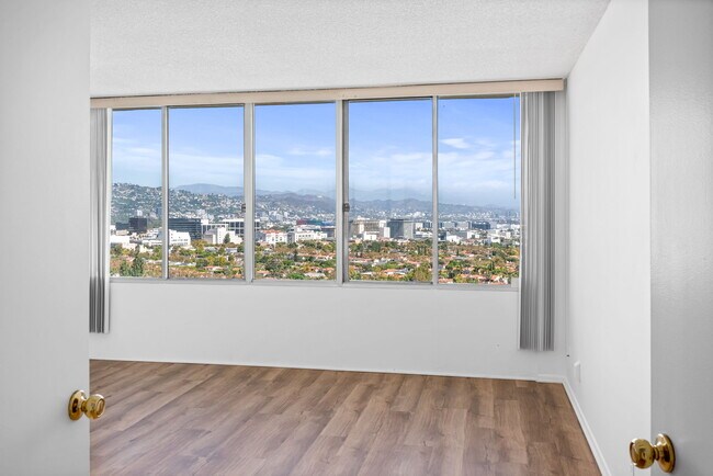 Photo - 2160 Century Park E Unit Century City with views