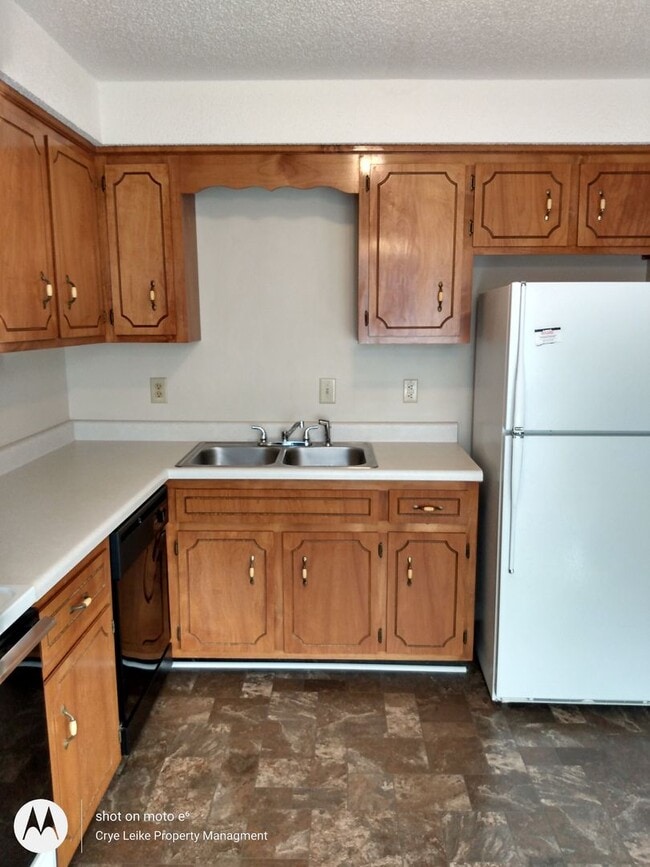 Photo - Clean and Cute 2 Bedroom Townhome