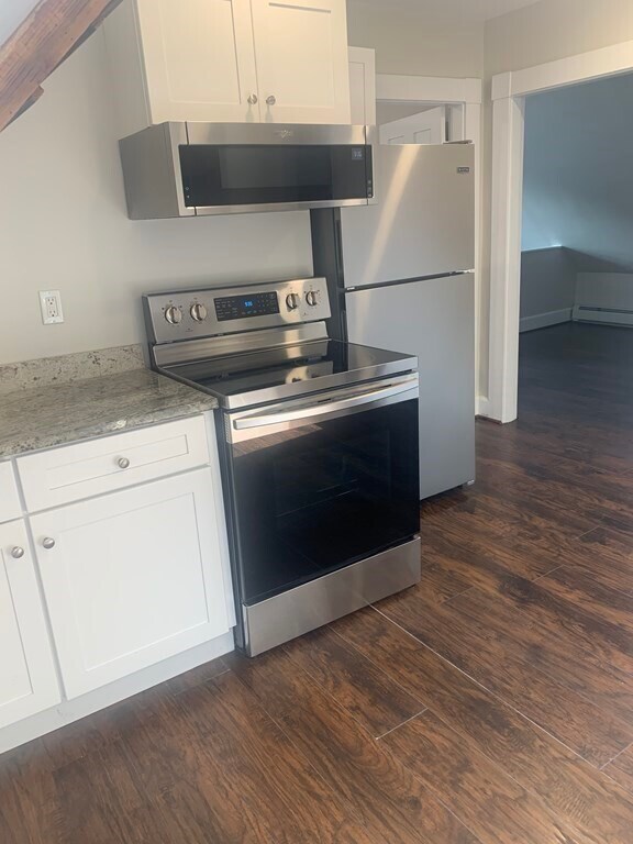 Photo - 13 School St