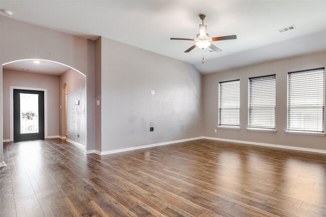 Photo - 3015 Watercrest Dr