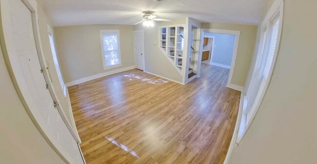 Building Photo - 3D Tour Available - Newer Flooring + Large Fenced-in Yard! Available July 3rd!