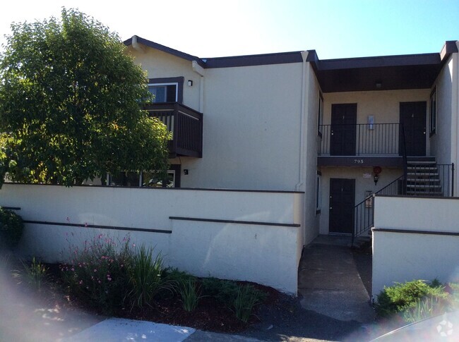 Building Photo - 795 Benicia Dr Unit 1 Rental