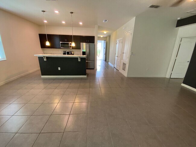 Photo - 4 Bedroom 2 Bath home in Kissimmee for RENT!