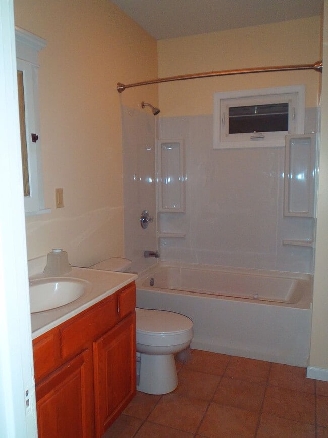Photo - 926-928 W 6th St Unit 928